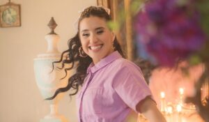 La Cantante Joven ANNA LY Lanza «Bella», una canción para la niña interior de las mujeres