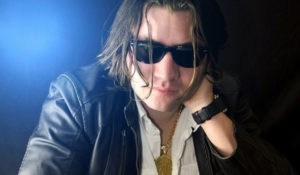 Yatxan presenta su nuevo sencillo Shake it