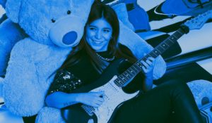 La guitarrista Andrea Ferrero estrena “Mr Charles”