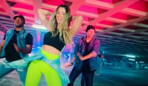 “Es Tarde” el nuevo sencillo de Andrea Lovera