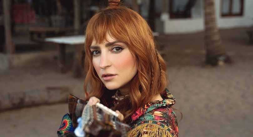 Mirella Cesa, cumple 15 años de carrera, y lo celebra con su nuevo álbum titulado “La Quinceañera”