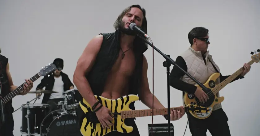 EFECTO estrena el videoclip de «Enamorado de Ella»