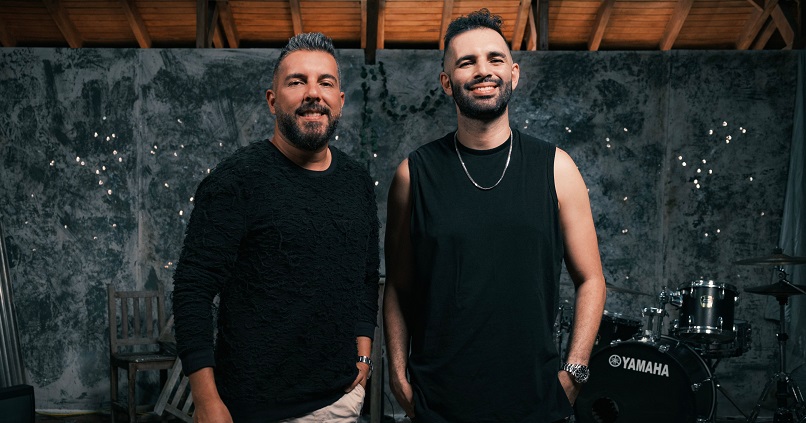 ALKILADOS estrena álbum los dueños de la playa