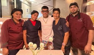 Tito El Bambino y Jorge Celedón tras su visita por Caracas no dejaron de visitar ¨El rinconcito peruano en Venezuela¨