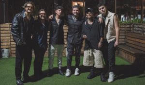 Cantante JotaG se internacionaliza en la agrupación Hey Broders