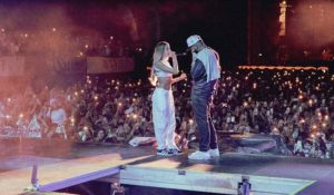 Corina Smith compartió escenario una vez más con Eladio Carrión en Venezuela