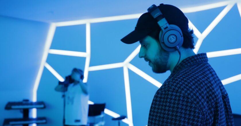 DANI MAC: DE BOGOTÁ A MIAMI “El viaje de un compositor prometedor”