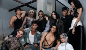 DARK ROOM: Un high-fashion performance que cambia la forma de vivir la moda