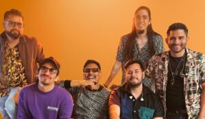 De La Kaye, rock fusión latinoamericano de Perú para el mundo, lanza ‘A ritmo de la noche’ y ‘Te voy’