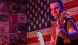 El bajista venezolano Edgar Solórzano celebra sus 22 años de vida artística con «One»