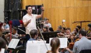Diego Matheuz ovacionado en su debut en el Metropolitan Opera de Nueva York 