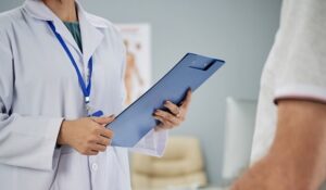 Cirugía robótica es el tratamiento quirúrgico más eficiente para el cáncer prostático