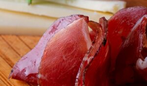 Conoce la versatilidad del Jamón tipo Parma de La Montserratina