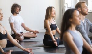 Conoce las diferencias y similitudes entre el Yoga y el Stretching
