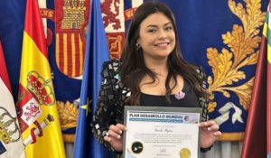 Gurú de las Finanzas Gisela Rojas es Honrada como “Mujer Impacto Mundial”