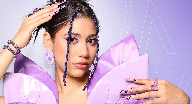 Greyvi presenta el video musical de «El Bar»