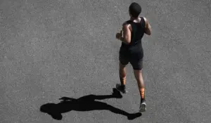 ¿Cuerpo sano, corazón en riesgo?: Estilo de vida actual está afectando la salud cardiovascular de los jóvenes