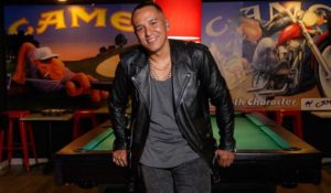 J Santos realizó el lanzamiento de su tema inédito “Loco por ti”