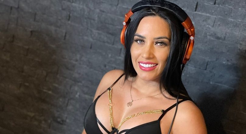 NAIROBY LA DJ SALSERA NÚMERO 1 A NIVEL INTERNACIONAL