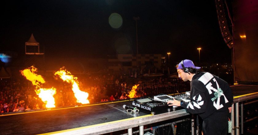 Carlos Baute se une al DJ venezolano Stefano Zimbardi en el REMIX de “Colgando en tus Manos”