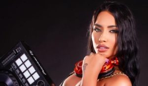 SE VIENE UNA EXPLOSIÓN SALSERA EN VENEZUELA Y EL MUNDO CON LA DJ NAIROBY SERVITA