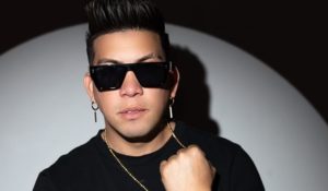 “Tomó” es el nuevo tema de Pawee con el que busca empoderar a la mujer