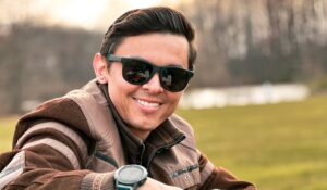 El Papi Rodríguez joven colombiano que conquista el mundo con las notas de su acordeón