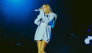 Corina Smith cautivó a Caracas en el Estadio Monumental Simón Bolívar 