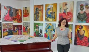 Continúa el arte figurativo denominado “Bellas” de Desirée González durante exposición virtual