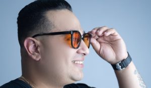 MIKE BARRIOS PREPARA SU PRIMERA PRODUCCIÓN AUDIOVISUAL EN LOS ESTADOS UNIDOS