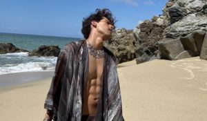 Leandro Aceves lanza canción y video en celebración al anuncio de la fecha de salida de su nuevo disco