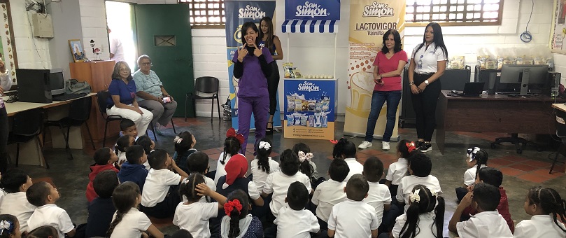 Grupo San Simón ofreció charla de alimentación a niños de escuela Fe y Alegría “Virginia de Ruiz” en Catia