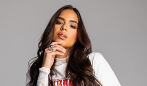 Stella Vélez brilla en la edición 1.444 de Revista Ronda