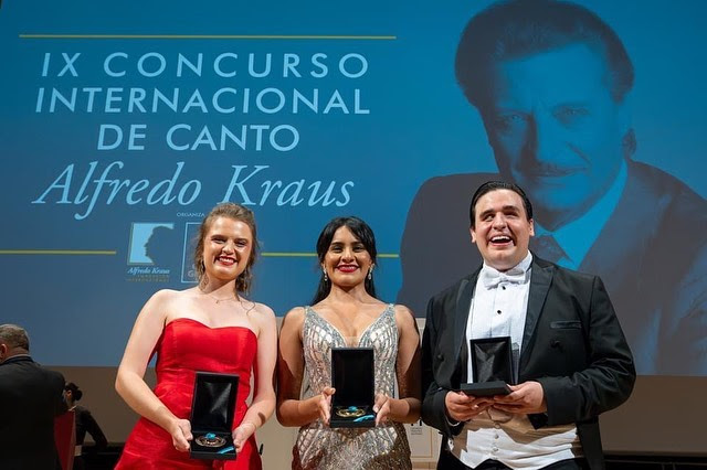 La soprano venezolana Génesis Moreno, ganadora del primer premio, hace triplete en el IX Concurso Internacional de Canto Alfredo Kraus