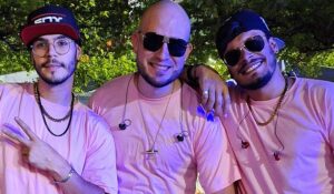 Zona 7 te pone a bailar reggaetón con “Mójate”