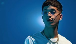 Izzy hace “Un trato” en su nuevo lanzamiento