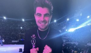 Jonathan Moly celebra su primera Orquídea