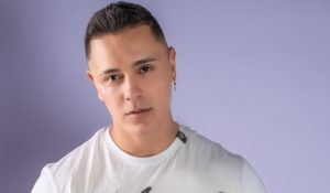 Joey Montana siente el frío de su nuevo sencillo “Bogotá”