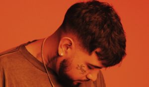 Julianno Sosa le canta al desamor en “Triste”