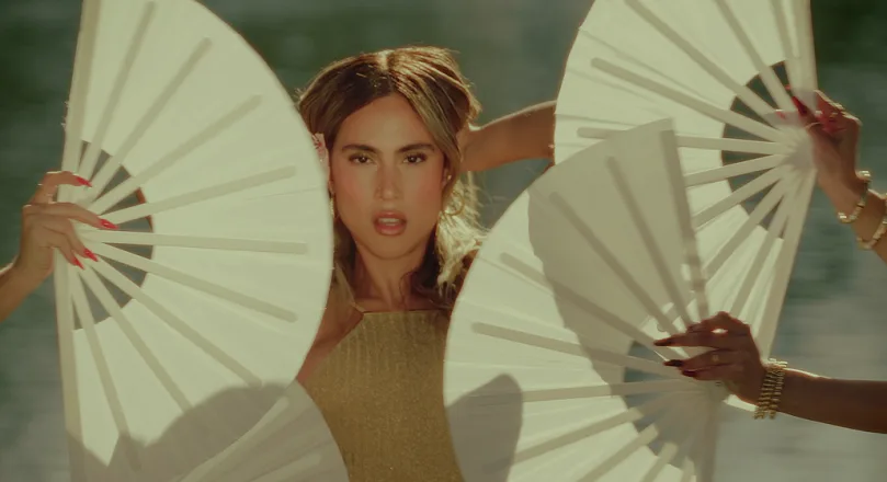LAU SOUFFRONT PRESENTA “BIKINI”, UN HIMNO DE VERANO PARA DISFRUTAR SIN REMORDIMIENTOS