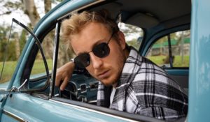 LUIS ZORRILLA SE ENCUENTRA REINVENTANDO SU PROYECTO MÚSICAL