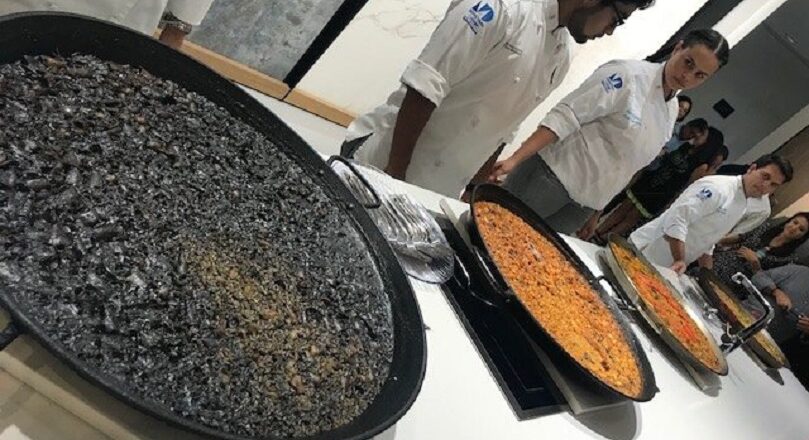 La Paella le ha dado la vuelta al mundo