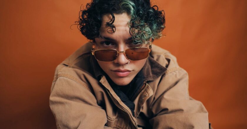 Lemuell manda “Mensajes Ficticios”