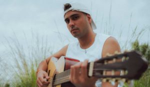 RedMoon honra a su padre con su último single “CUESTA”