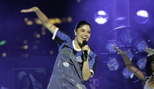 Mari “La Carajita” se hizo sentir en la alfombra magenta de “Premio Lo Nuestro”