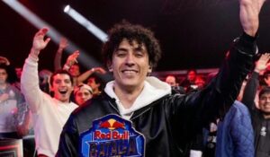 McKlopedia es el campeón de la Red Bull Batalla 5 vidas