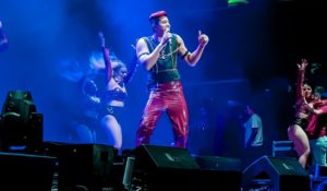 Mota encendió la tarima del CCCT