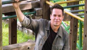 Gus Jhom lanza video oficial de Te amo 3 millones!!!