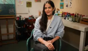 La artista plástico Orianna Montenegro ayuda a los afectados de los terremoto a través de sus obras