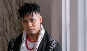 Osman enciende el mundo musical con «Amuleto», su nuevo sencillo